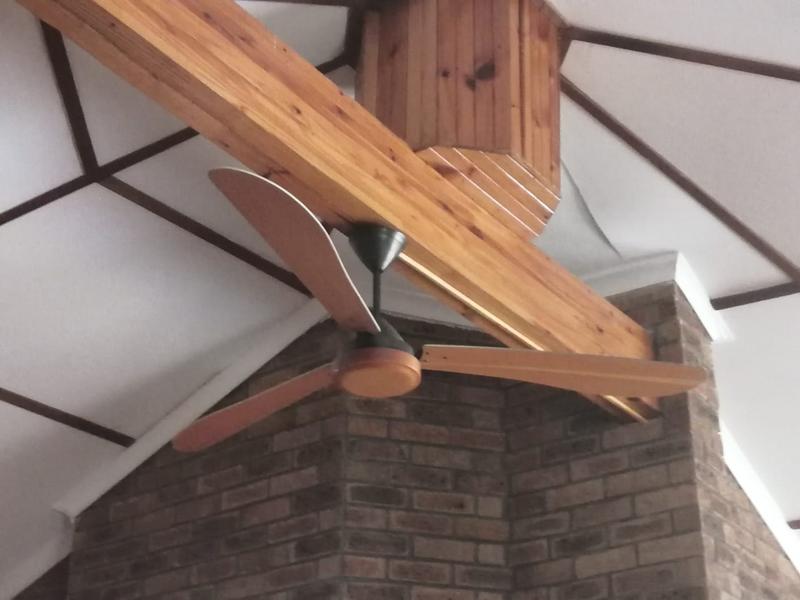 5 Bedroom Property for Sale in Sandbaai Western Cape